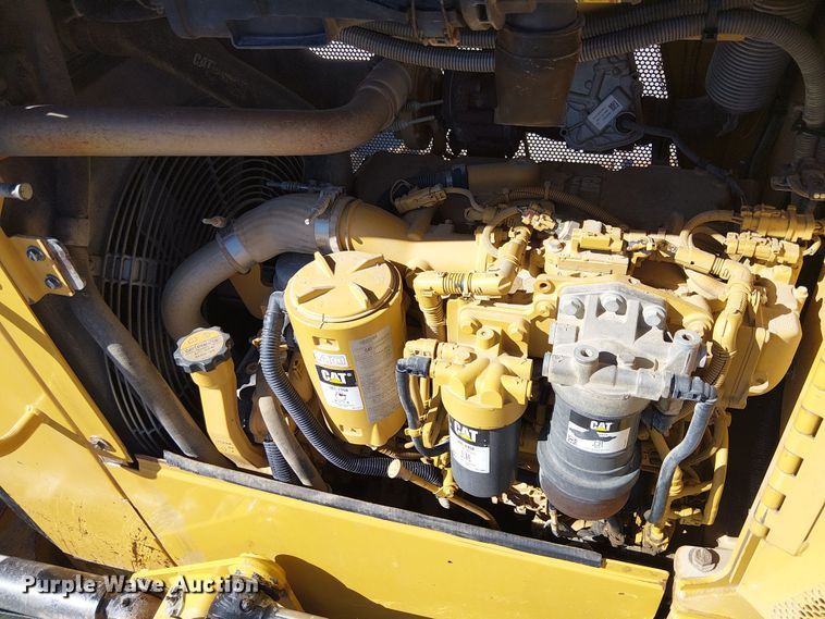 image for item EU2630 2015 Caterpillar D5K2LK dozer