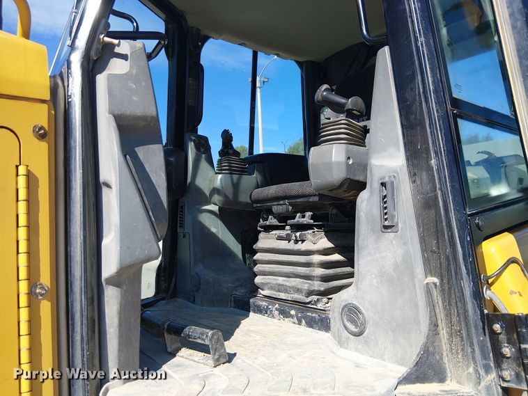 image for item EU2630 2015 Caterpillar D5K2LK dozer