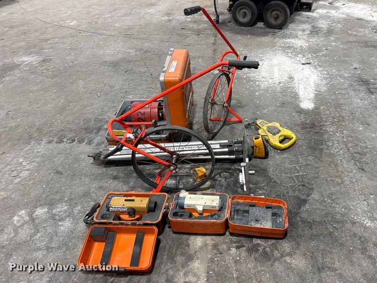 image for item EU4115 Surveying equipment