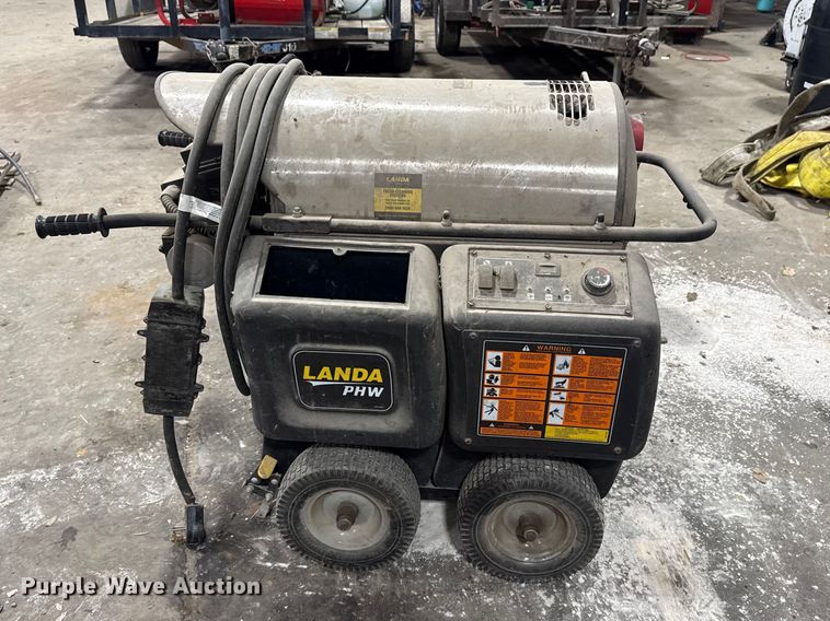 image for item EU4118 (2) portable heaters