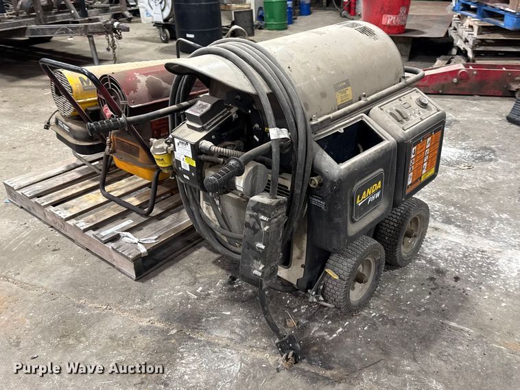 image for item EU4118 (2) portable heaters