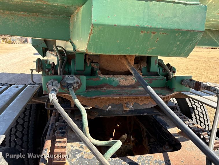 image for item EU4896 1996 Travis Body & Trailer S99 end dump trailer