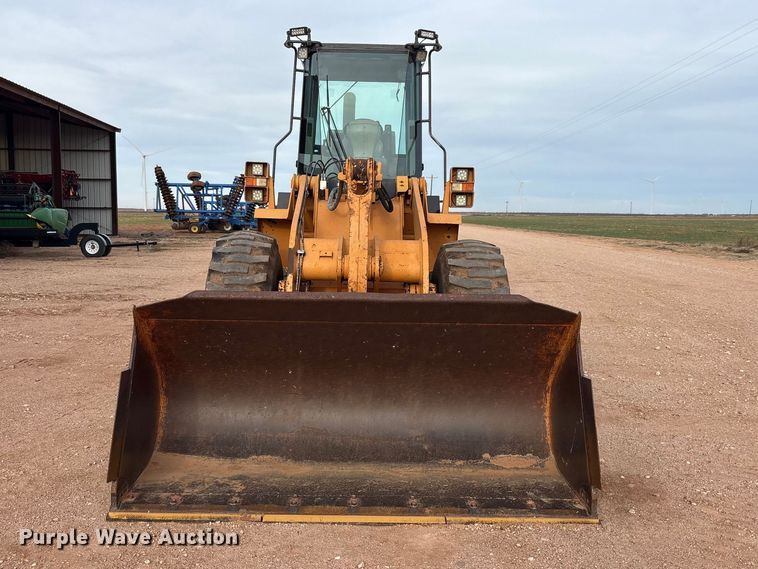 image for item EU4916 2000 Case 621C wheel loader