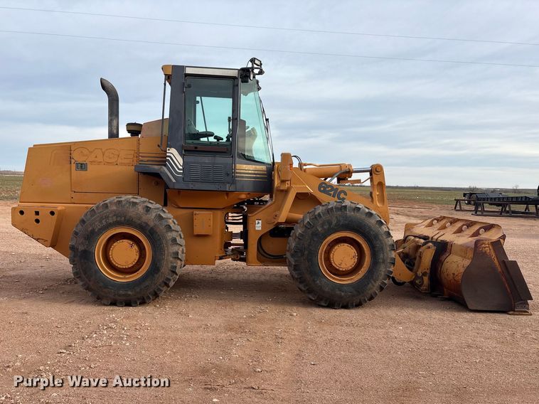 image for item EU4916 2000 Case 621C wheel loader