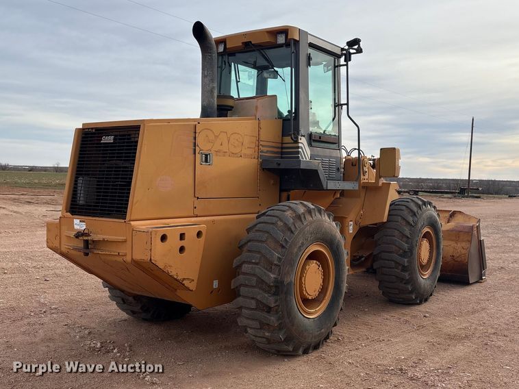 image for item EU4916 2000 Case 621C wheel loader