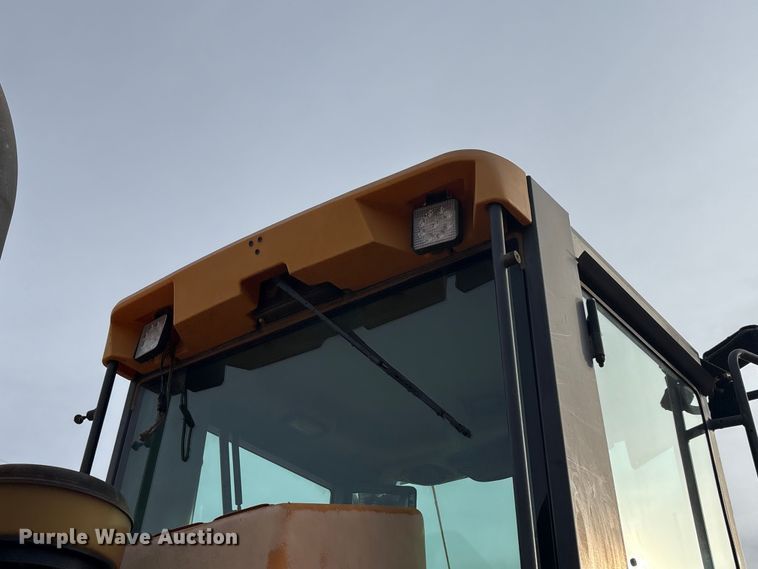 image for item EU4916 2000 Case 621C wheel loader