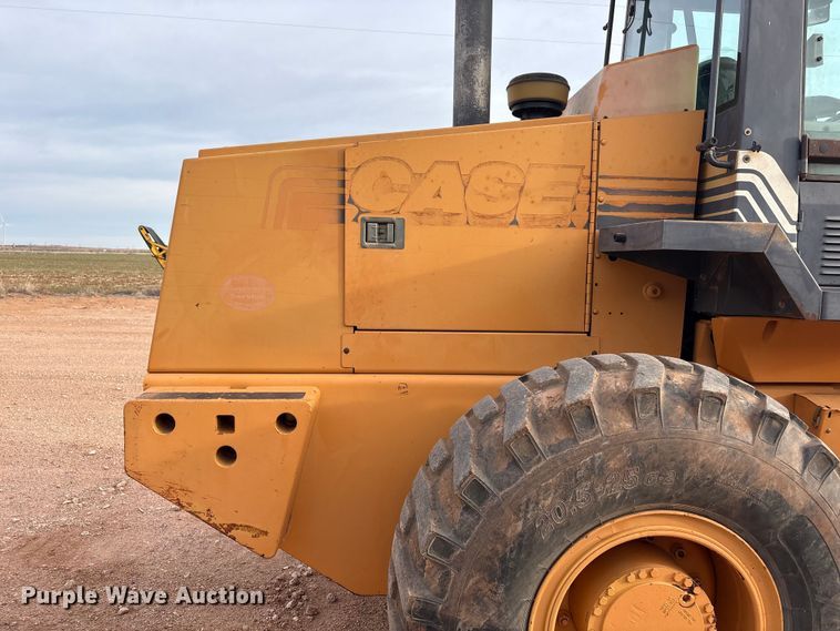 image for item EU4916 2000 Case 621C wheel loader