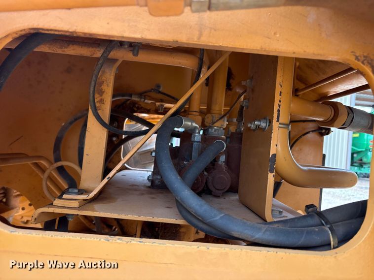 image for item EU4916 2000 Case 621C wheel loader