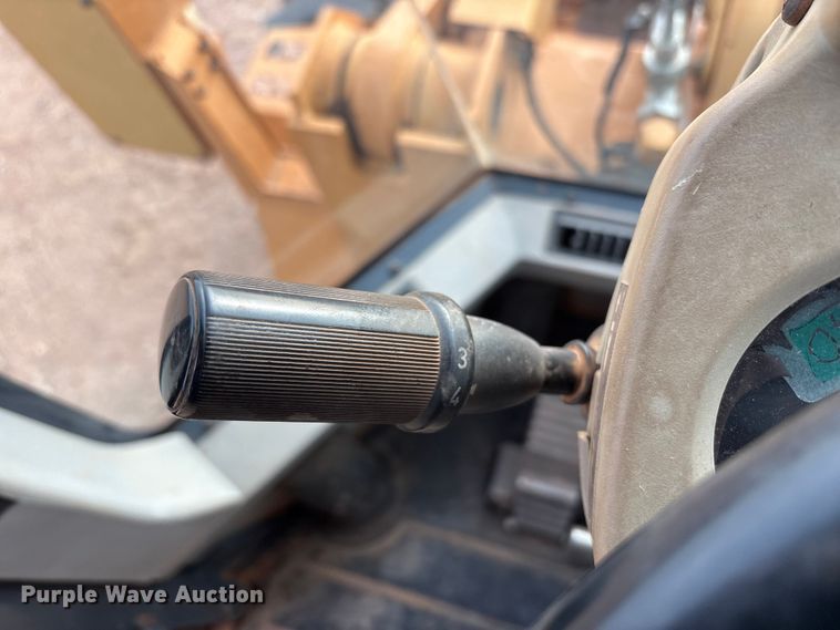 image for item EU4916 2000 Case 621C wheel loader