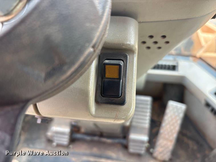 image for item EU4916 2000 Case 621C wheel loader