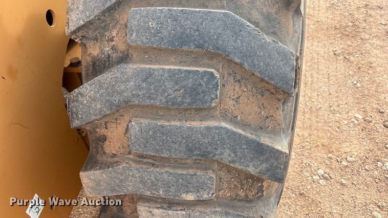 image for item EU4916 2000 Case 621C wheel loader