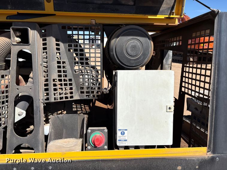 image for item EU4919 2015 Kaeser M114 air compressor