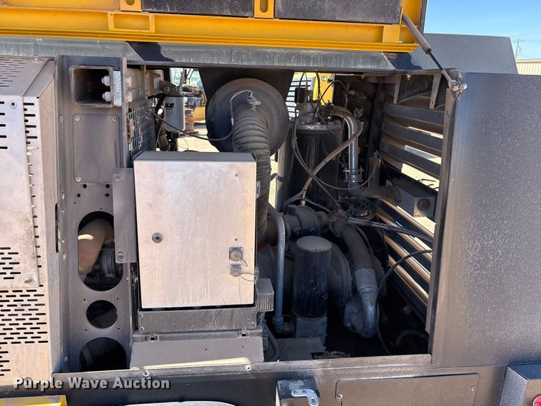 image for item EU4921 Kaeser M118 air compressor