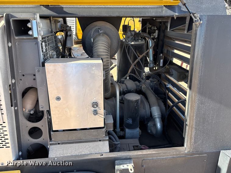 image for item EU4923 Kaeser M118 air compressor