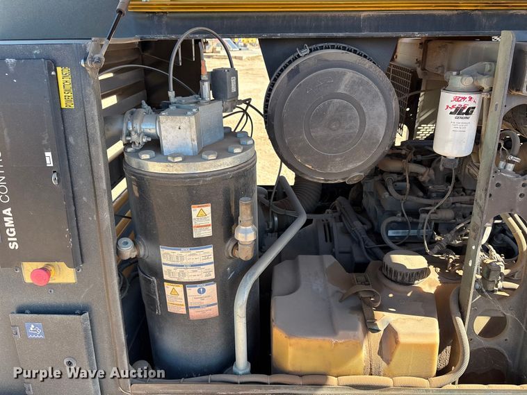 image for item EU4924 2022 Kaeser M118 air compressor