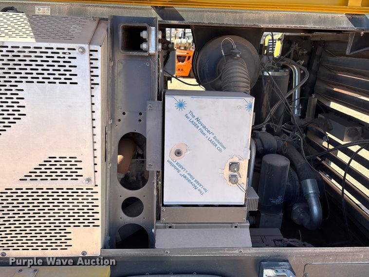 image for item EU4924 2022 Kaeser M118 air compressor