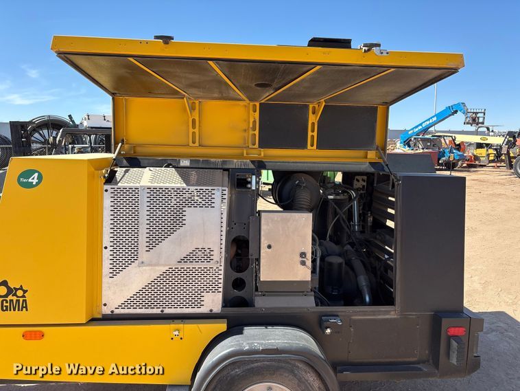 image for item EU4926 2022 Kaeser M118 air compressor