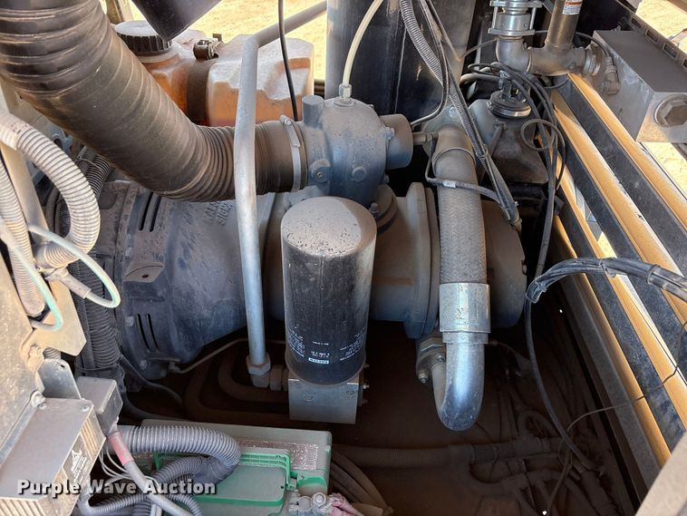 image for item EU4926 2022 Kaeser M118 air compressor