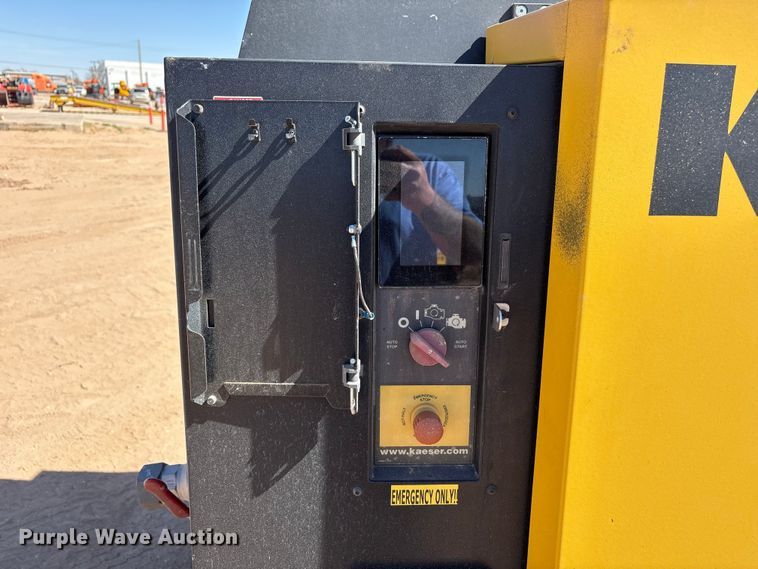 image for item EU4927 2022 Kaeser M118 air compressor