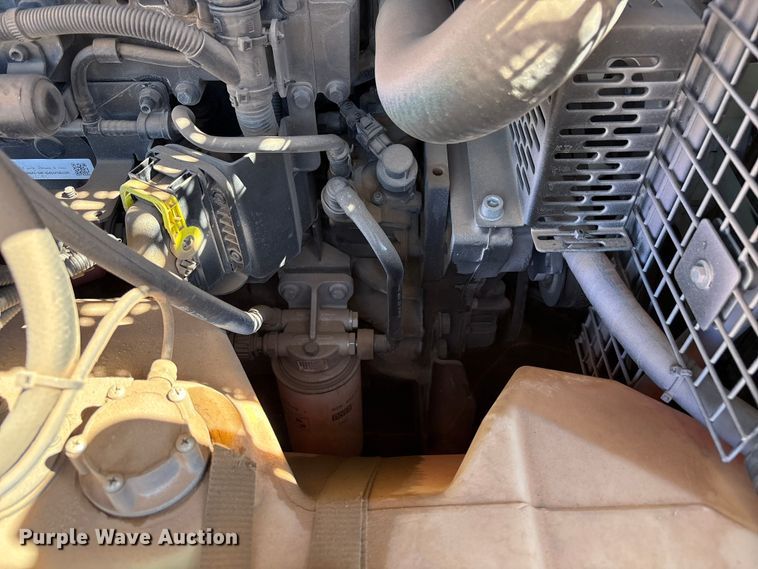 image for item EU4927 2022 Kaeser M118 air compressor