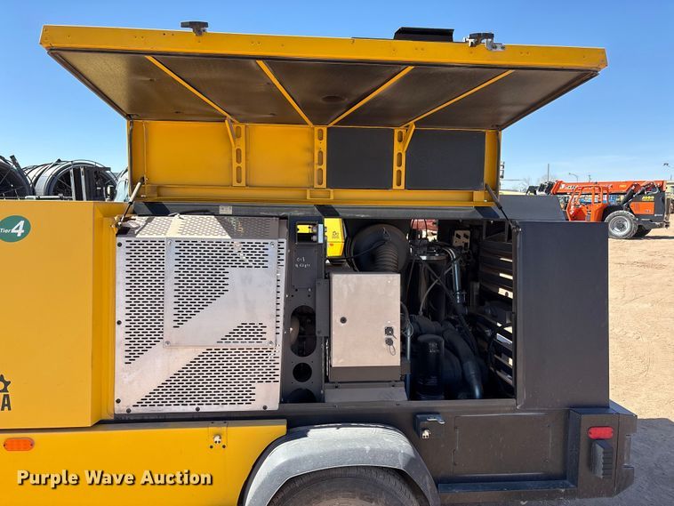 image for item EU4927 2022 Kaeser M118 air compressor