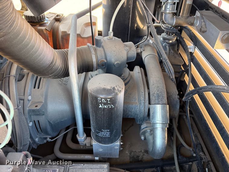 image for item EU4927 2022 Kaeser M118 air compressor