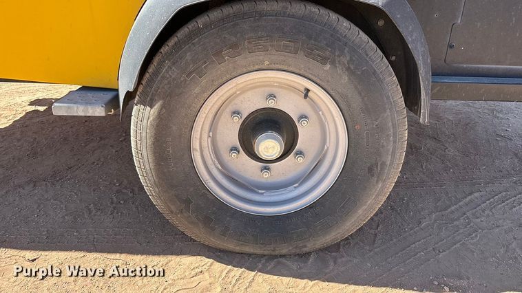 image for item EU4927 2022 Kaeser M118 air compressor