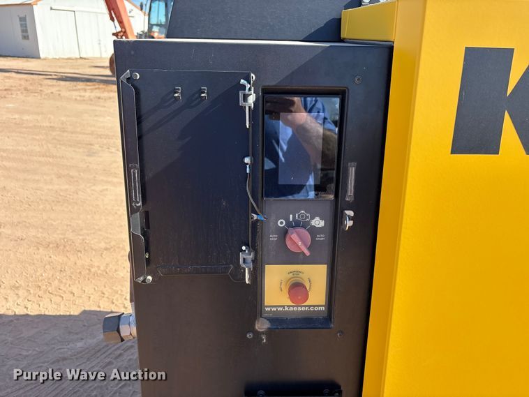 image for item EU4929 Kaeser M118 air compressor