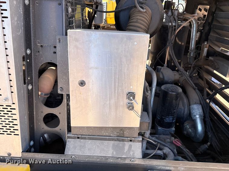 image for item EU4929 Kaeser M118 air compressor