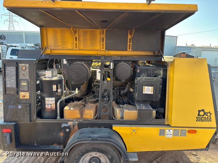 image for item EU4932 2021 Kaeser M118 air compressor