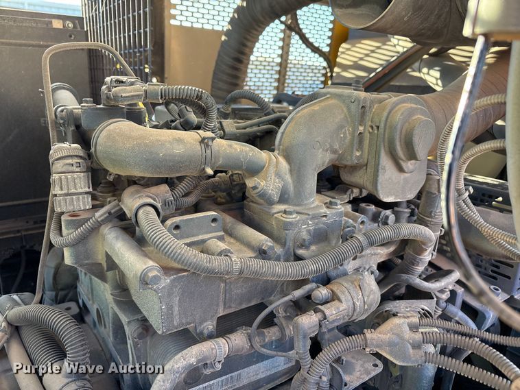 image for item EU4932 2021 Kaeser M118 air compressor