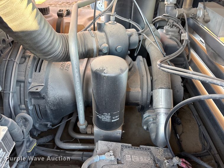 image for item EU4932 2021 Kaeser M118 air compressor