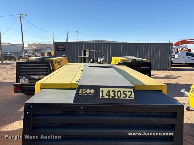 image for item EU4933 2022 Kaeser M118 air compressor