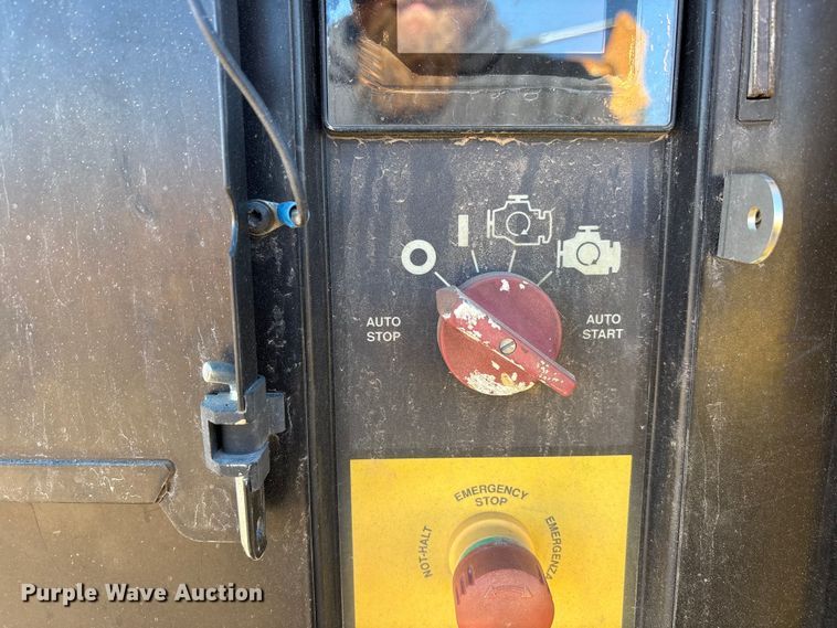 image for item EU4933 2022 Kaeser M118 air compressor