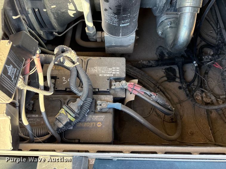 image for item EU4933 2022 Kaeser M118 air compressor