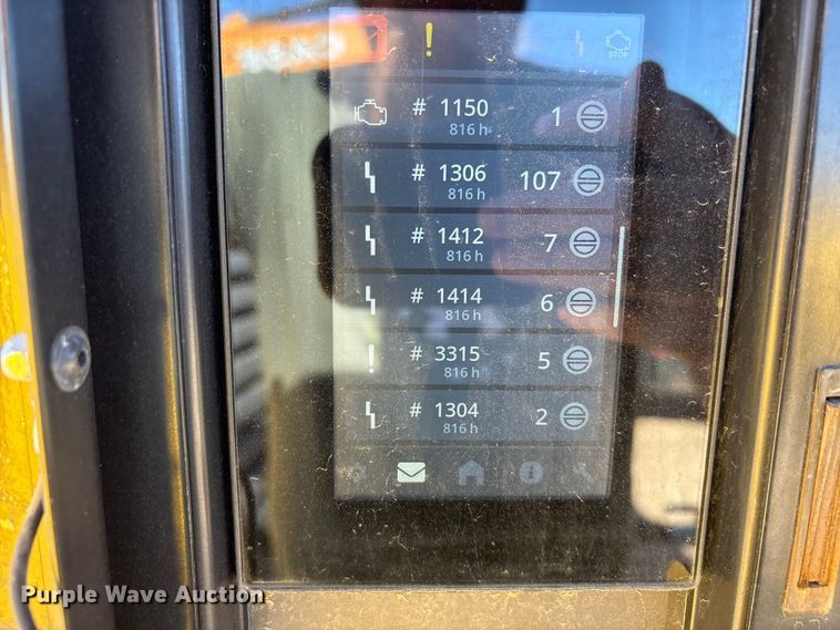 image for item EU4934 2022 Kaeser M118 air compressor