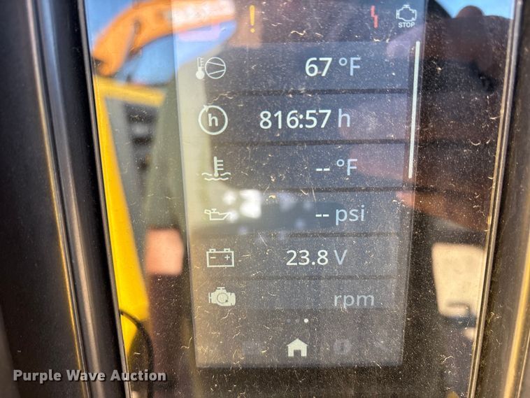 image for item EU4934 2022 Kaeser M118 air compressor