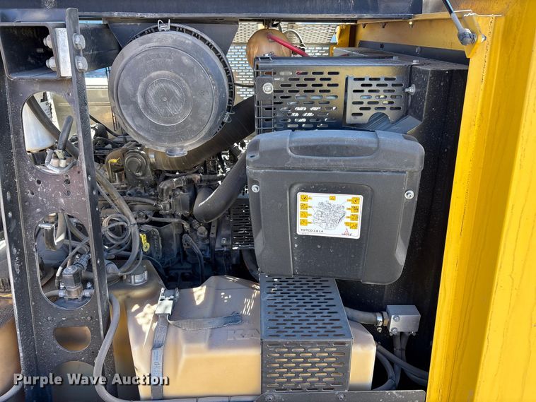 image for item EU4934 2022 Kaeser M118 air compressor