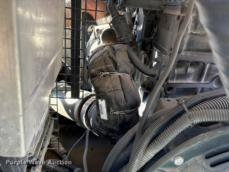 image for item EU4934 2022 Kaeser M118 air compressor