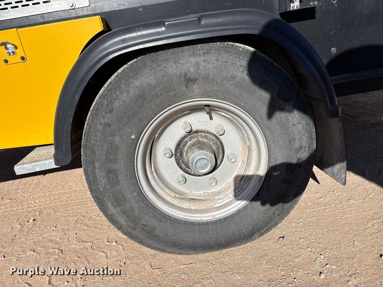 image for item EU4934 2022 Kaeser M118 air compressor