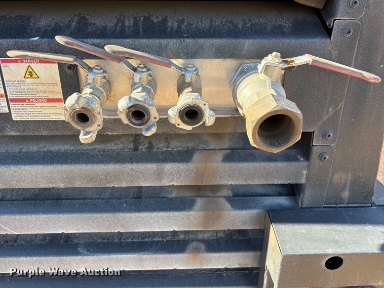 image for item EU4935 2021 Kaeser M118 air compressor