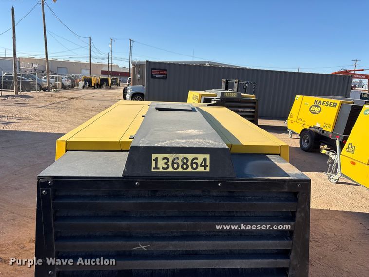 image for item EU4935 2021 Kaeser M118 air compressor