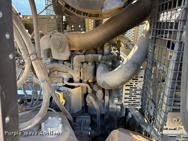 image for item EU4935 2021 Kaeser M118 air compressor