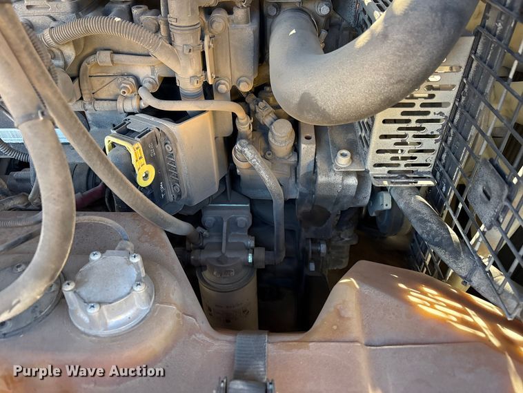 image for item EU4935 2021 Kaeser M118 air compressor