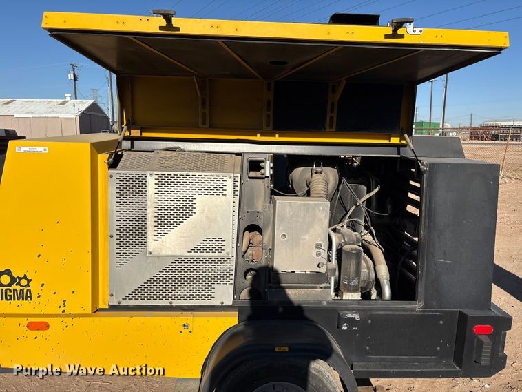 image for item EU4935 2021 Kaeser M118 air compressor