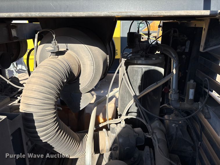 image for item EU4935 2021 Kaeser M118 air compressor