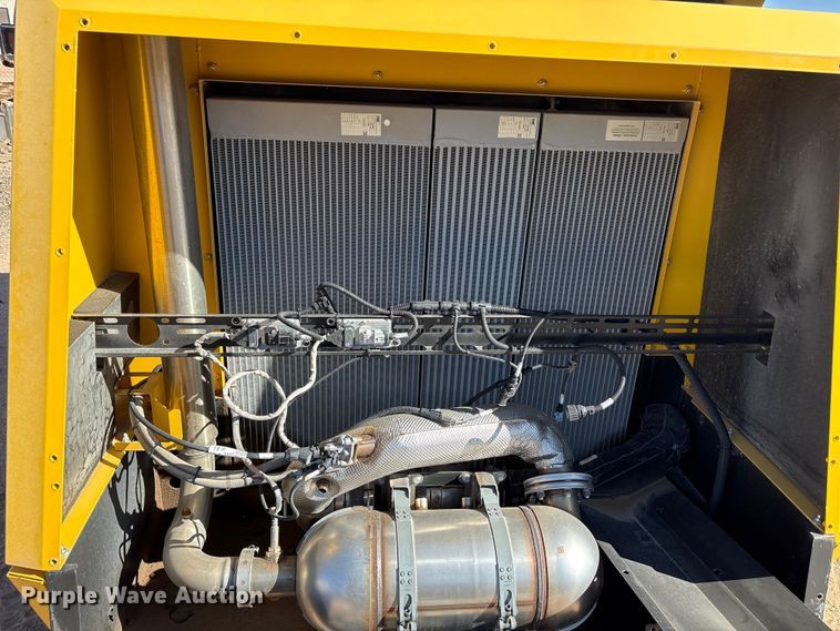 image for item EU4936 2022 Kaeser M118 air compressor