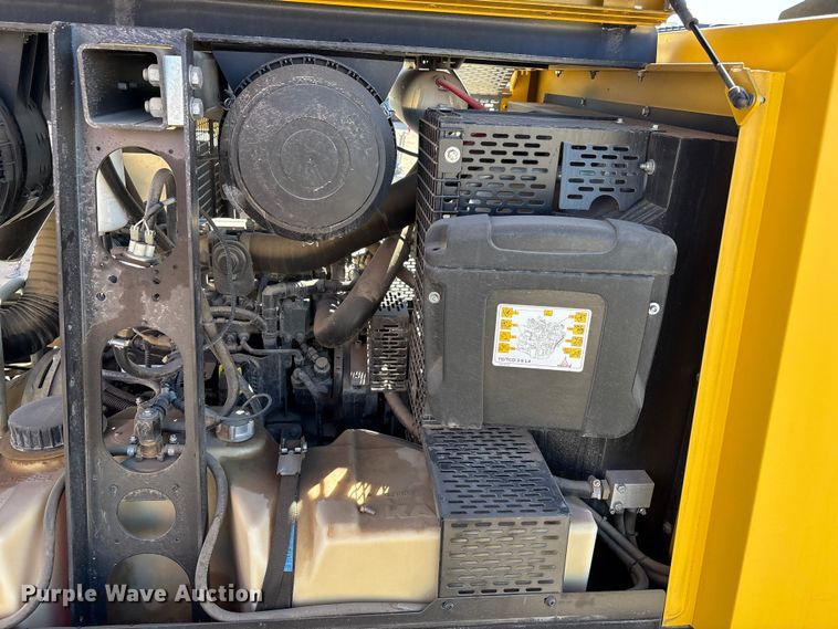 image for item EU4936 2022 Kaeser M118 air compressor