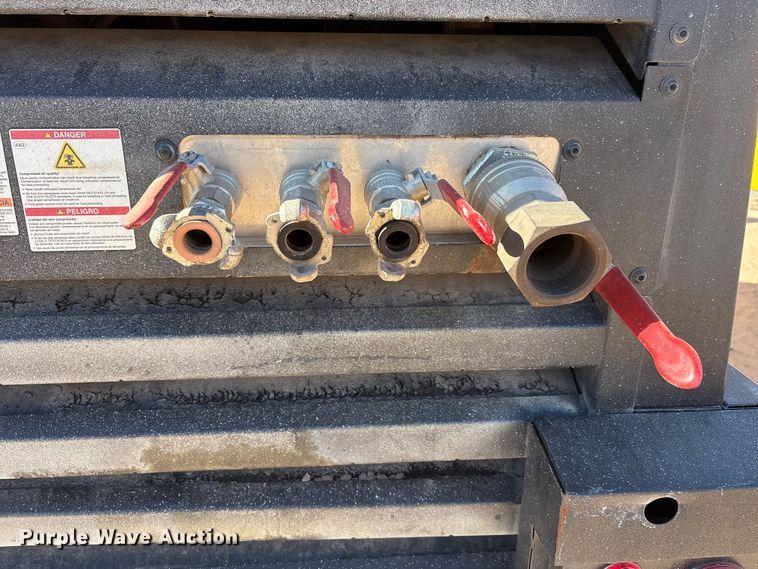 image for item EU4937 2023 Kaeser M118 air compressor