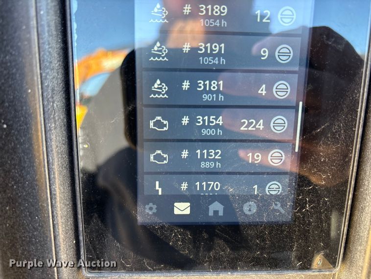 image for item EU4937 2023 Kaeser M118 air compressor